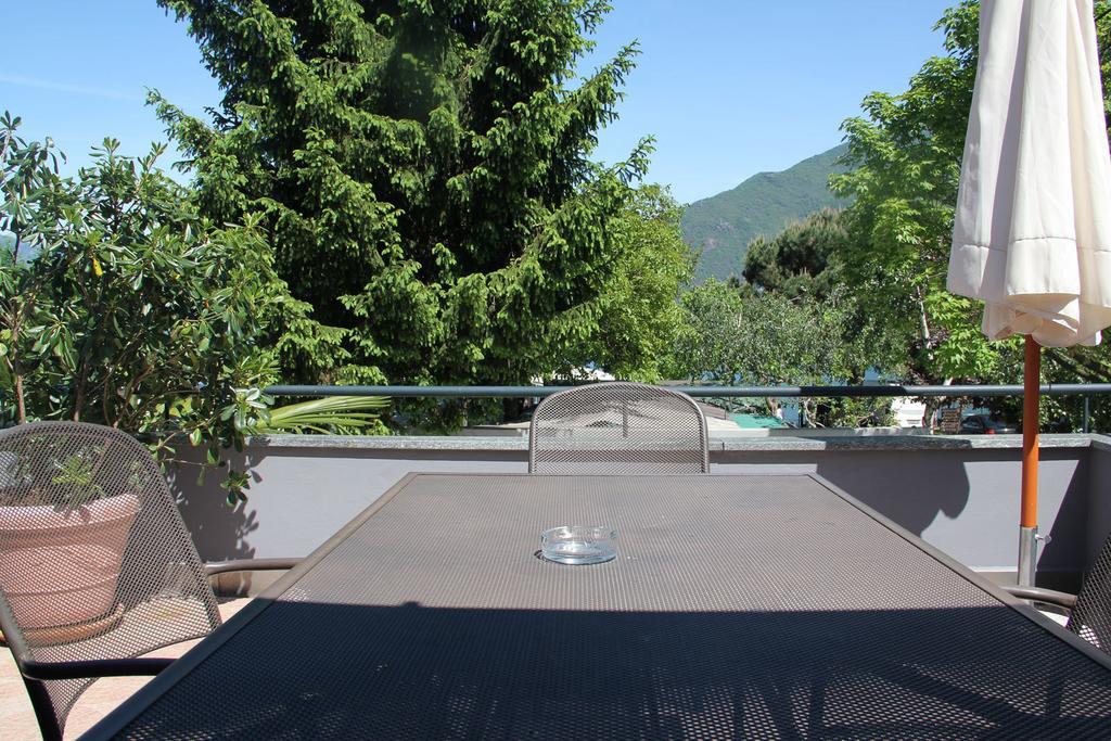Veranda Beach Apartment Pianello Del Lario Room photo
