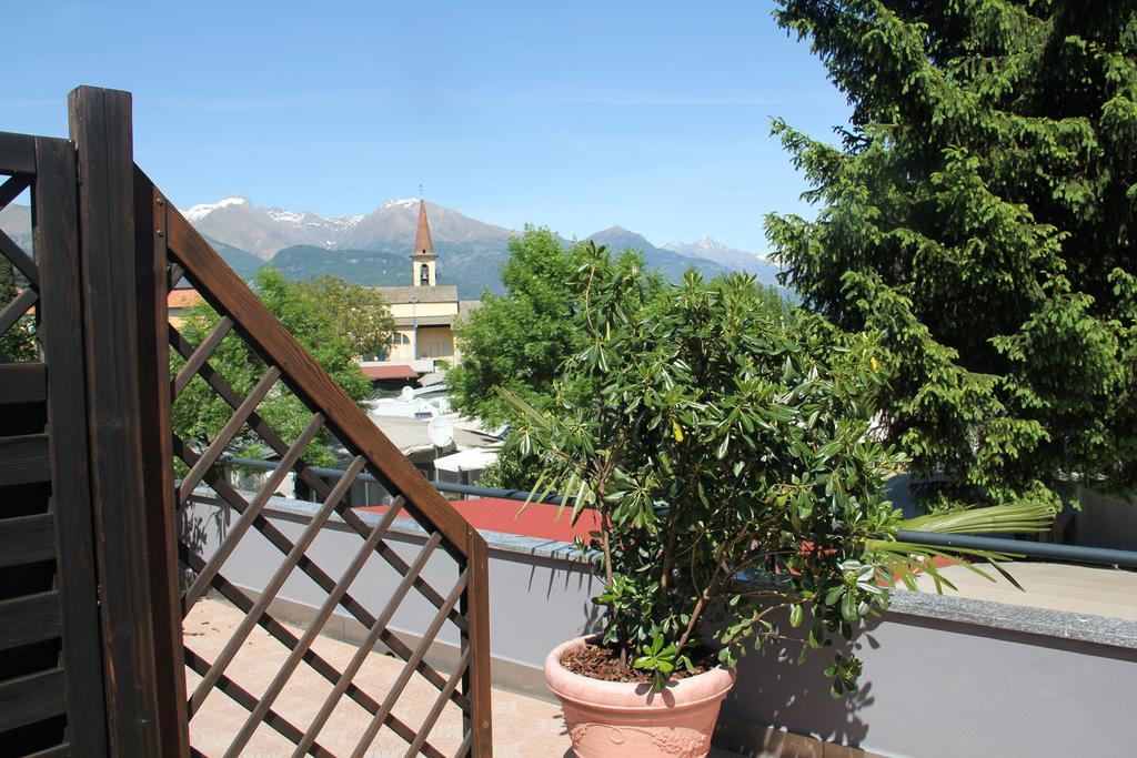 Veranda Beach Apartment Pianello Del Lario Room photo