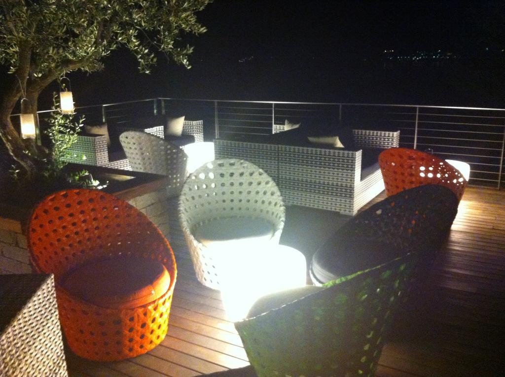 Veranda Beach Apartment Pianello Del Lario Exterior photo